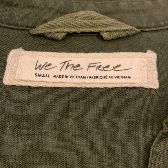 Free people movement button down never worn size small - Picture 4 of 4